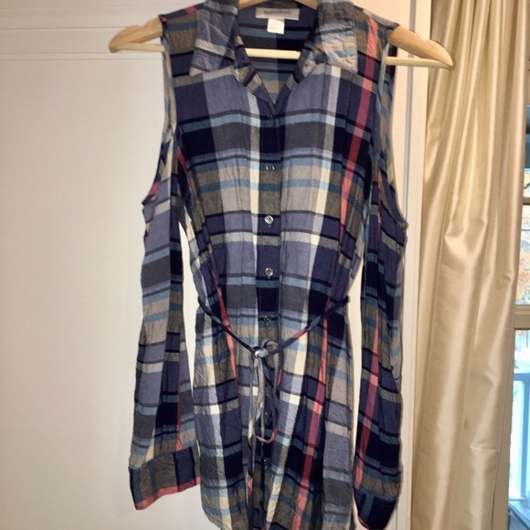 Motherhood Maternity Plaid Cold Shoulder Top - Picture 4 of 7